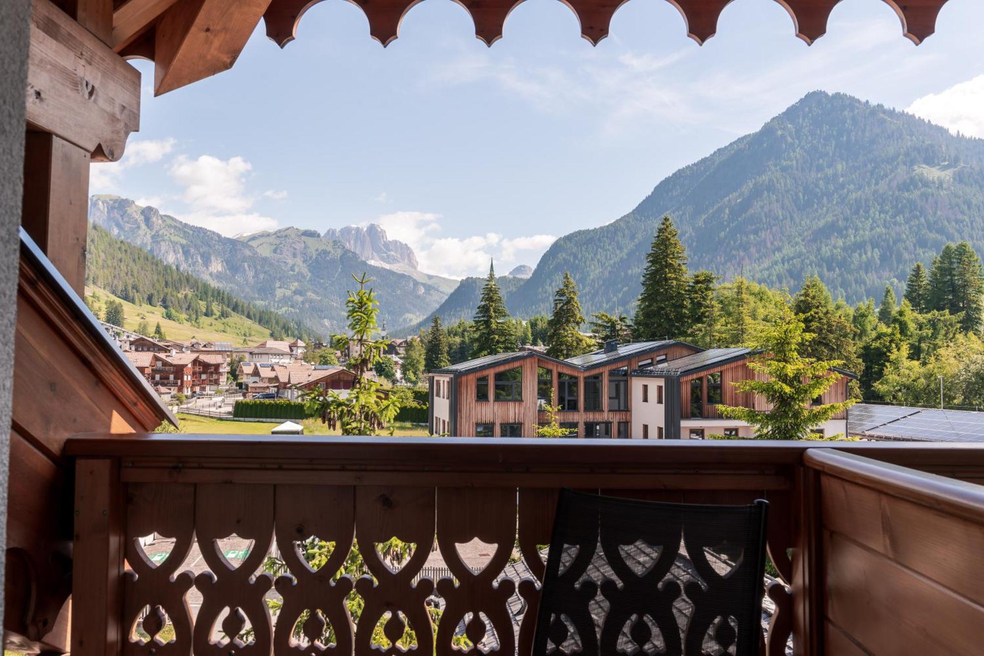 פוצה די פאסה Rene Dolomites Boutique Hotel מראה חיצוני תמונה