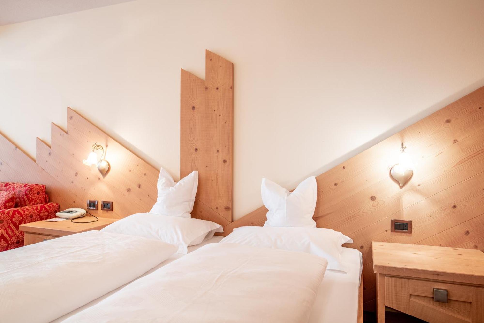 פוצה די פאסה Rene Dolomites Boutique Hotel חדר תמונה