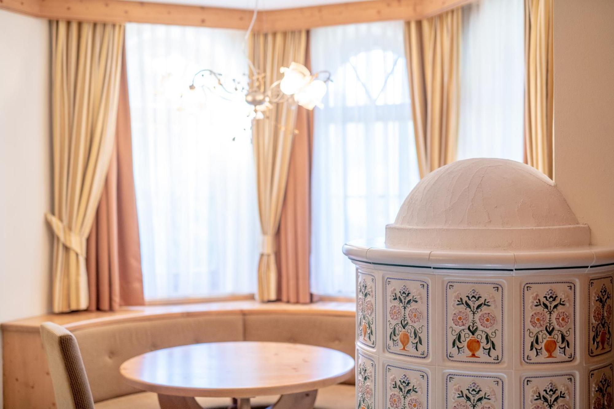 פוצה די פאסה Rene Dolomites Boutique Hotel חדר תמונה