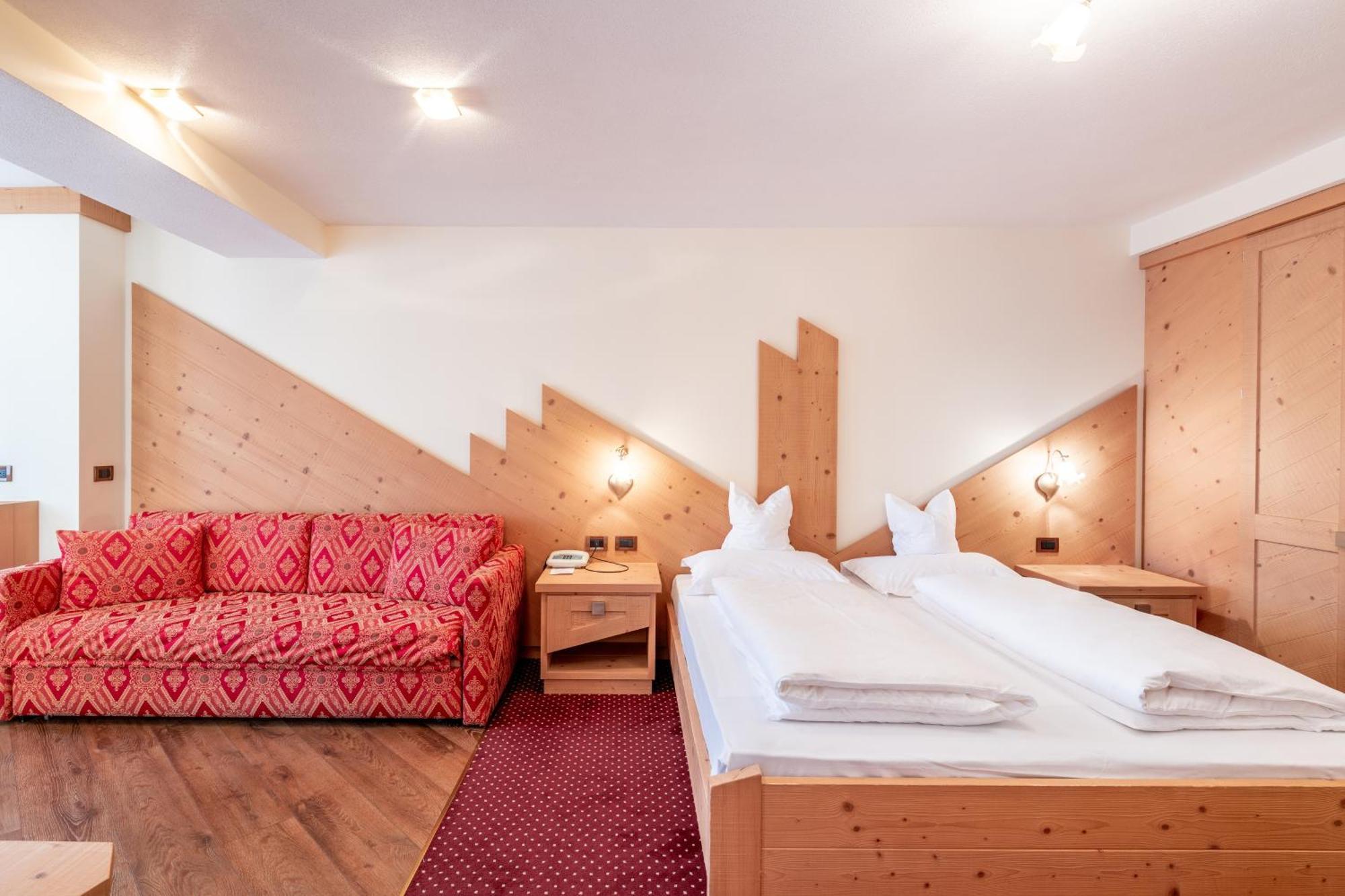 פוצה די פאסה Rene Dolomites Boutique Hotel חדר תמונה