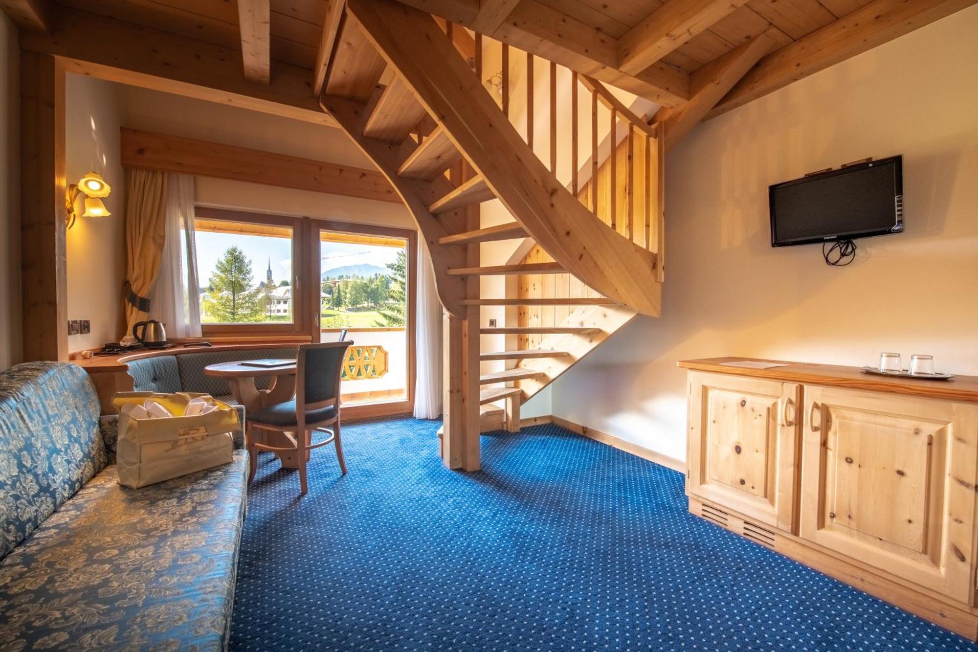 פוצה די פאסה Rene Dolomites Boutique Hotel חדר תמונה