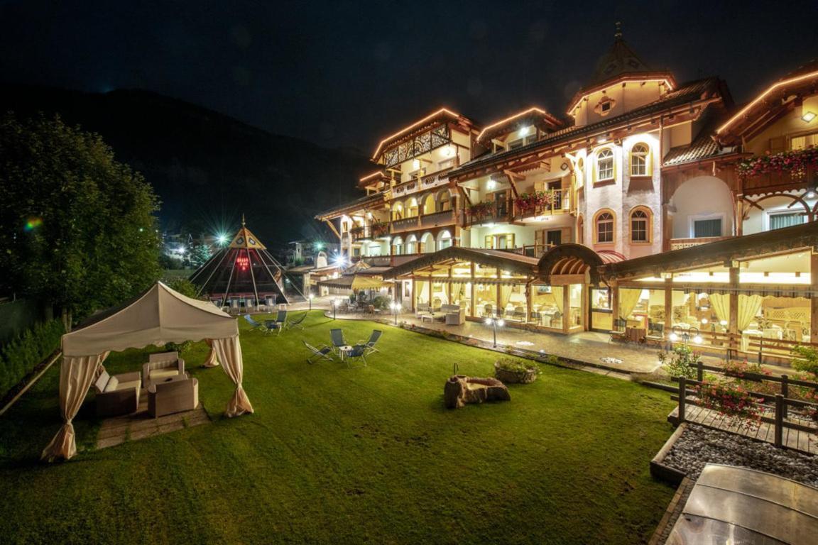 פוצה די פאסה Rene Dolomites Boutique Hotel מראה חיצוני תמונה