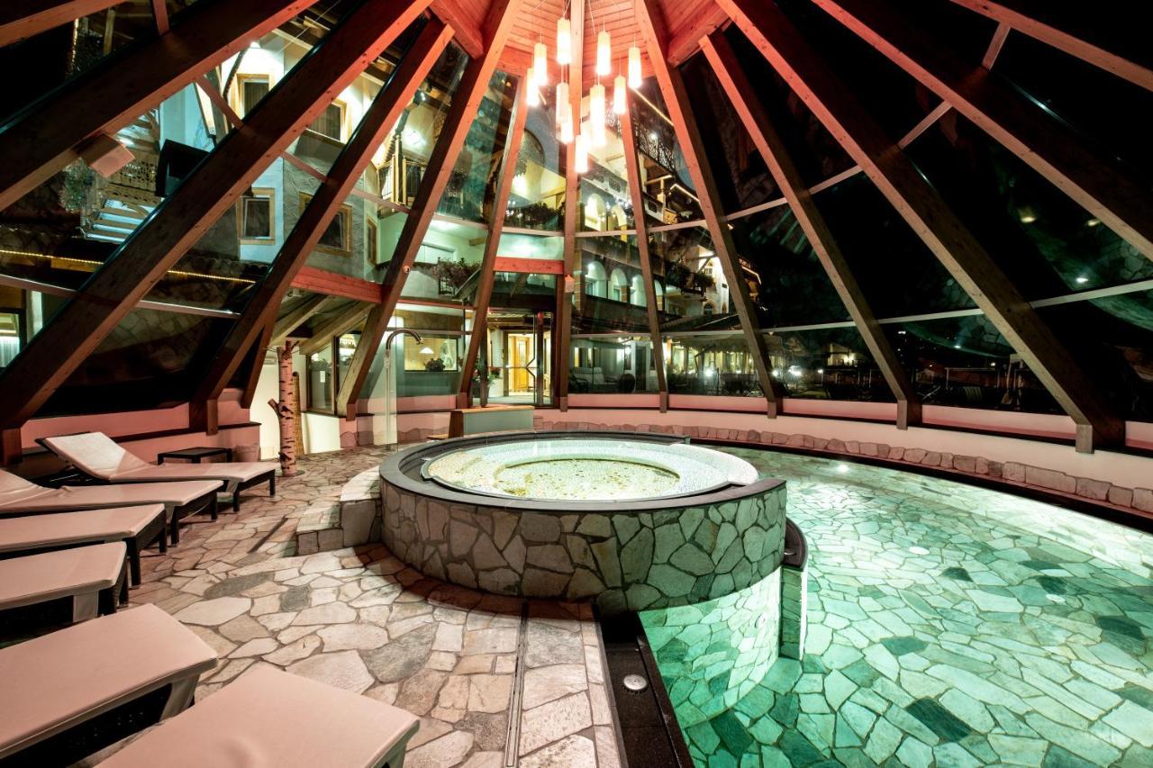 פוצה די פאסה Rene Dolomites Boutique Hotel מראה חיצוני תמונה